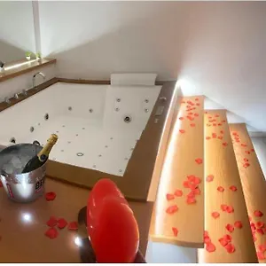 https://orchidea-house.catania-hotels.net