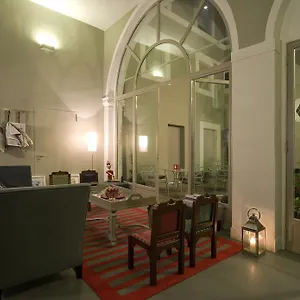 https://rosso-23.it-tuscanyhotel.com