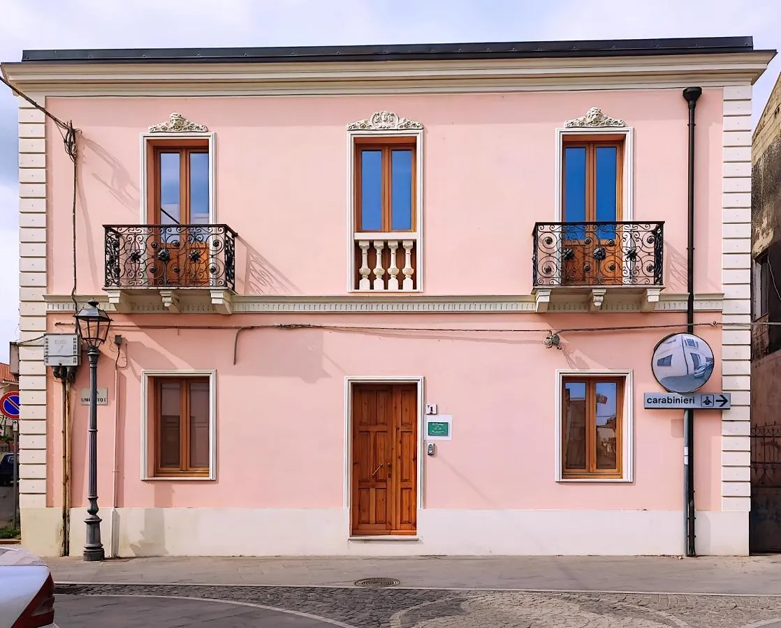 La Residenza B&B Giba 0*,  Italie