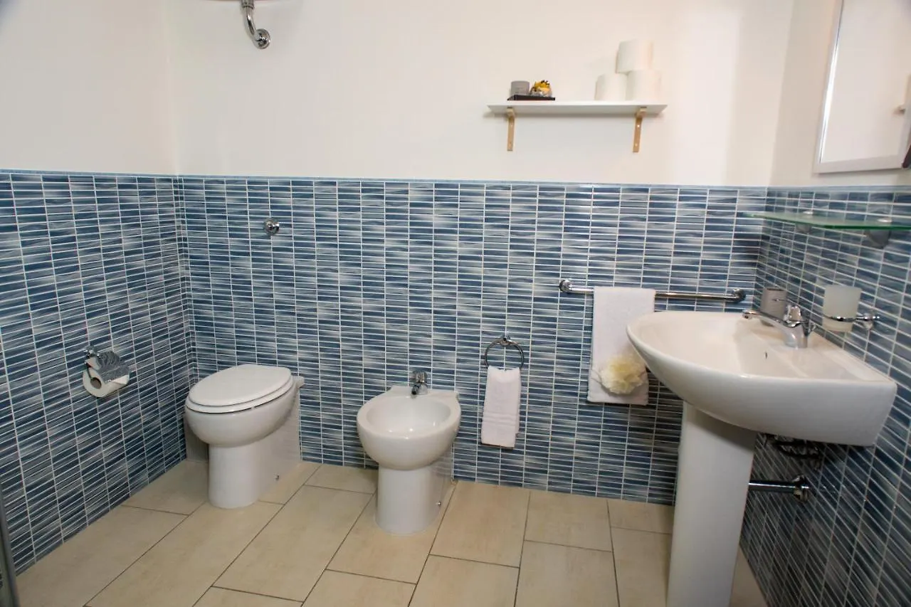 La Residenza B&B Giba 0*,  Italie
