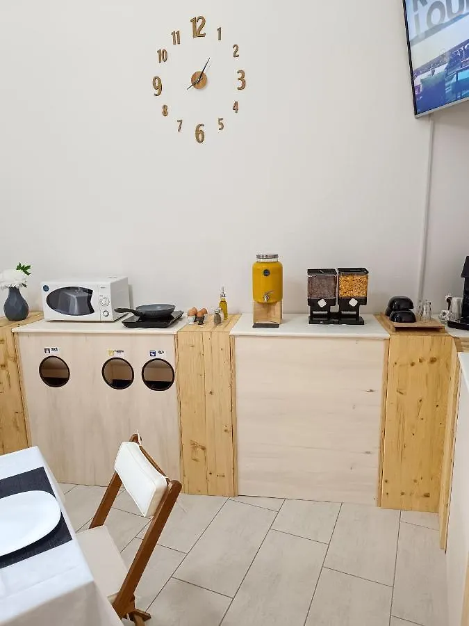 La Residenza B&B Giba 0*,  Italie